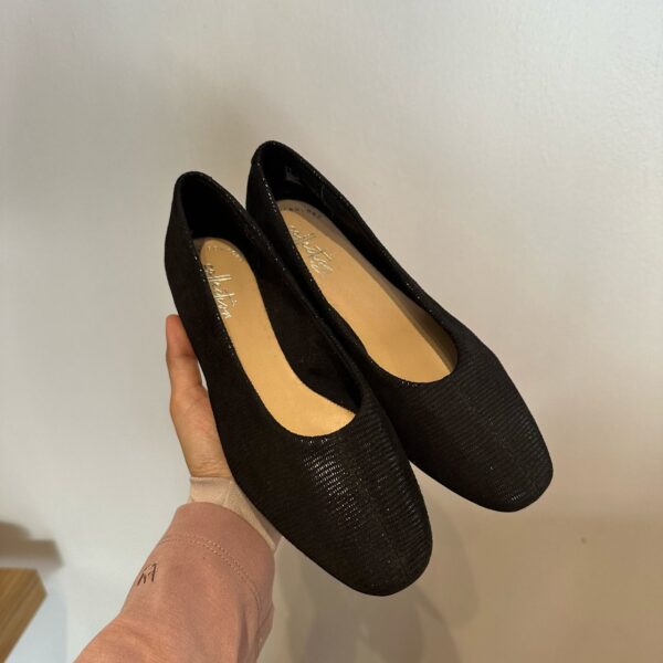 [READYSTOCK] Clarks Chia Violet Black Interest